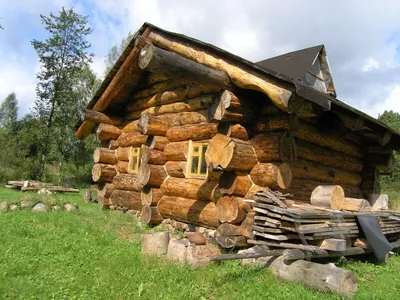 Дом из бревна не оцилиндрованного в Екатеринбурге 🏠 Дом из сруба -  проекты, цены под ключ 🏡