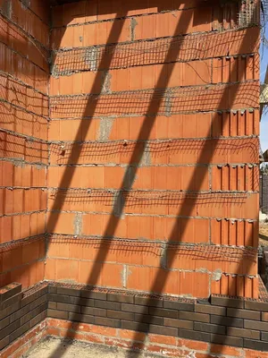 Кладка 2 этажа дома из керамических блоков в Воронеже