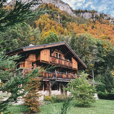 В Альпах как дома: уютное шале высоко в горах во Франции 〛 ◾ Фото ◾ Идеи ◾  Дизайн