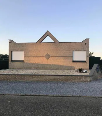 Частный дом в Бельгии с облицовкой кирпичом S.Anselmo Corso Selmo MIB -  фотографии объекта | Славдом