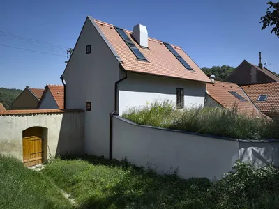 В Чехии начали помечать принадлежащие русским дома и магазины | ИА Красная  Весна
