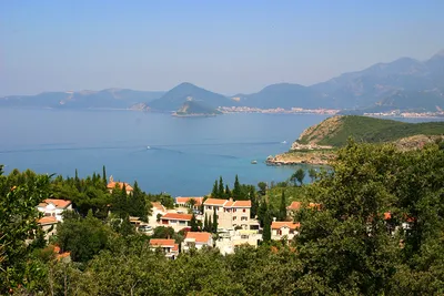Недвижимость в Черногории на побережье. Купить дом, квартиру, цены, фото.