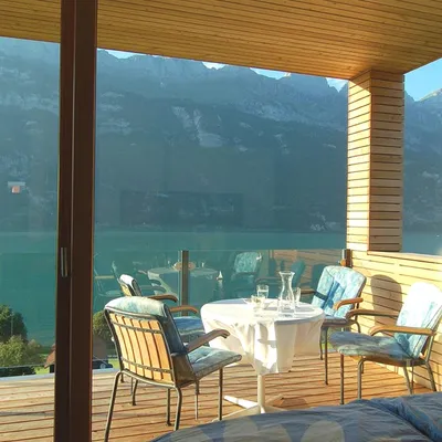 Недвижимость в Швейцарии: сколько стоит элитное шале с видом на Женевское  озеро?