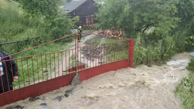 В Алуште во время дождя частично обвалилась стена дома - Лента новостей  Крыма