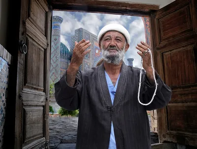 Пятничный джума-намаз в Соборной мечети Севастополя (ФОТО) | islam.ru