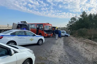 В каком состоянии врезавшийся в столб во время побега от полиции в Чите  водитель «Волги» - 25 сентября 2023 - chita.ru