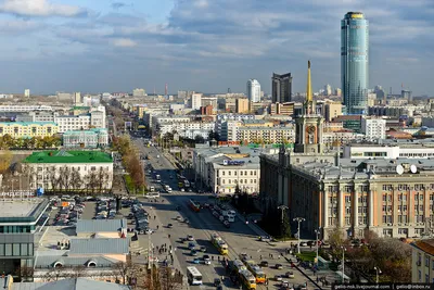Многие сравнивают Екатеринбург с Санкт-Петербургом. Так ли похожи эти  города на самом деле | Следую за мечтой | Дзен