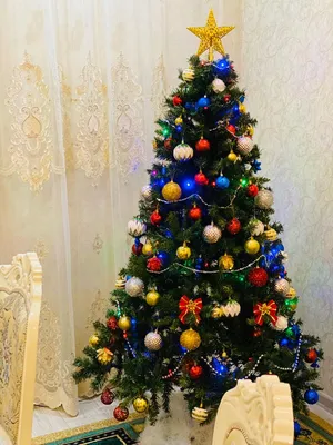 Новогодняя елка дома в комнате . …» — создано в Шедевруме