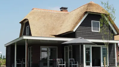 Сочетание крыши и фасада дома: правила подбора материалов и цветов