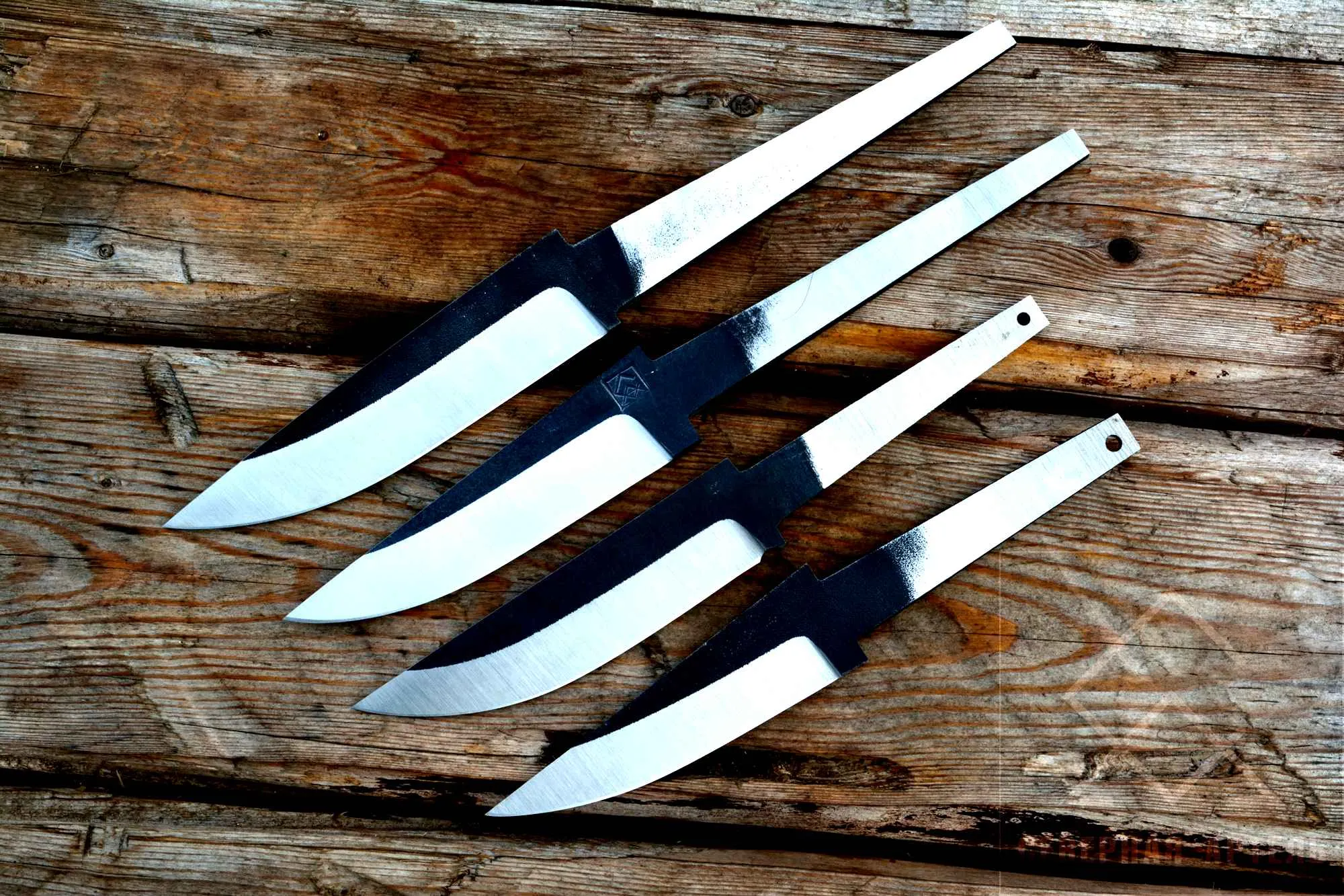 Какое лезвие для ножа. Формы лезвий ножей. Форма клинка ножа. Формы клинков для ножей. Необычные формы ножей.