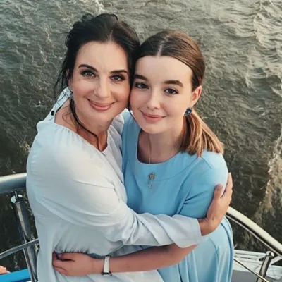 22-летняя дочь Екатерины и Александра Стриженовых выходит замуж - MuzTube