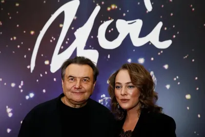 Юлия Пересильд и Алексей Учитель поддержали старшую дочь Анку на премьере  фильма \"Тибра\" | HELLO! Russia