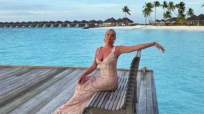 Анастасия Волочкова призналась, что отдыхает на Мальдивах без своего жениха  - Звук