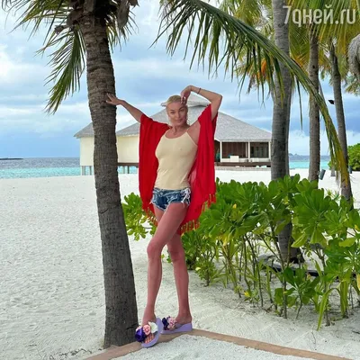 Пробила дно: Анастасия Волочкова выложила в Сеть фото вообще без нижнего  белья — россияне лишились дара речи | Хибины | Дзен