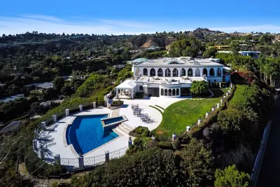 Эмилия Кларк продает дом в Лос-Анджелесе за 4,4 миллиона долларов