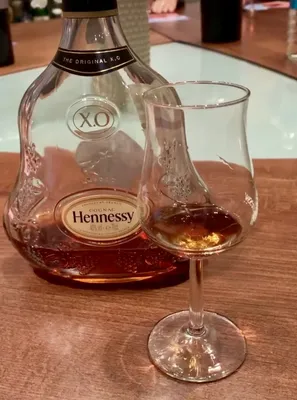 Отзыв о Коньяк Hennessy Х.О | Породистый дорогой коньяк двойного назначения.