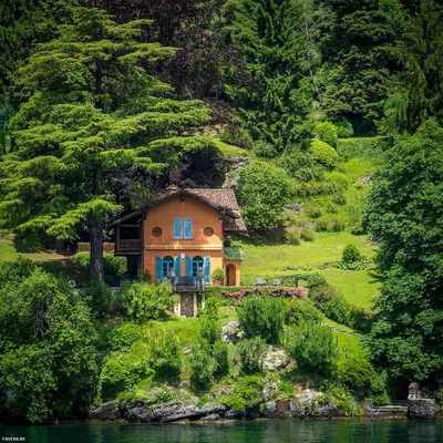 Дом с видом на пейзаж ,горы , …» — создано в Шедевруме