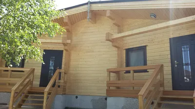 Как сделать крыльцо для частного дома: проекты красивых с навесом и  ступеньками из дерева, кирпича, бетона крылец + инструкция, как сделать