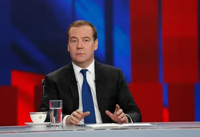 Сибарит в Совбезе. Как Медведев пытался вернуться в политику и почему у  него не вышло - BBC News Русская служба