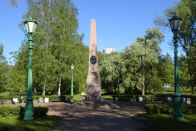 Фото на эмали для памятника заказать в СПб, сделать ритуальную табличку на  могилу для памятника из металла, фарфора, стекла и керамогранита