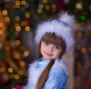Самая красивая девочка в мире Настя Князева получила премию «ТЭФИ-kids» как  лучшая ведущая