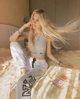 Настя Кош 🐬 Nastenka Kosh on Instagram: “🐭” | Fashion outfits, Princess,  Fashion