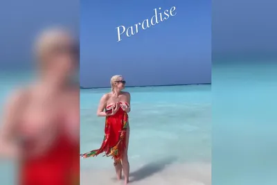 Без лифчика, но в стрингах: Волочкова ходит голая на Мальдивах – POPCAKE