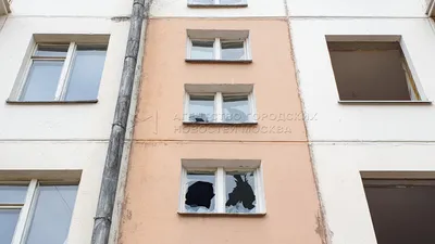 В Балакове у пятиэтажного дома обрушился балкон