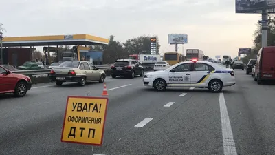 Видео с места смертельного ДТП, где погибла юмористка Поплавская —  20.10.2018 — В мире на РЕН ТВ