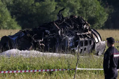 О чем говорит «отвратительное» видео с места падения MH 17 - МК