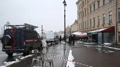 Прокуратура показала воронку на месте взрыва в петербургском Павловске