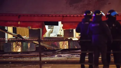 Место у кафе в Петербурге после взрыва остается оцеплено - РИА Новости,  03.04.2023