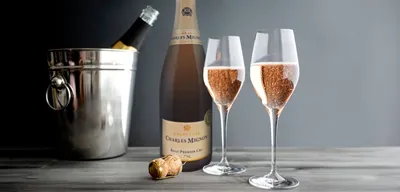 Купить шампанское Perrier-Jouet, Grand Brut, Champagne AOC 12% + 2 Glass в  Алматы за 42265 тенге с доставкой на дом или в организацию!