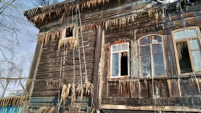 В Подмосковье сгорел жилой дом 1913 года постройки. Игорь Сухин обвинил в  пожаре жильцов | Пикабу