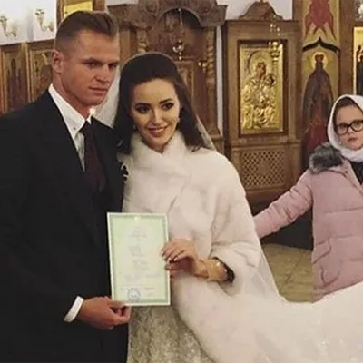 Фанаты Бузовой считают свадьбу Тарасова с Костенко провалом - KP.RU