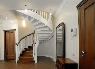 Винтовые лестницы деревянные на второй этаж | столярная мастерская «БукДуб»