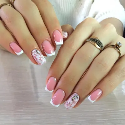 Акриловый френч - Студия красоты \"NailsProfi\"