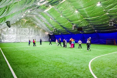 Футбол , футбольное поле , мини футбол , футбол зимой, играть футбол зимой,  спортивная площадка , Stock Photo | Adobe Stock