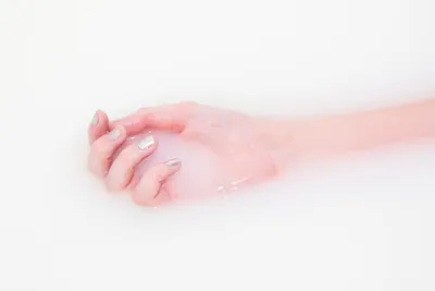 Картинка грибка на ногтях рук с использованием оральных препаратов