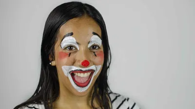 Картина Грим клоуна: ужасающее изображение для декорирования комнаты