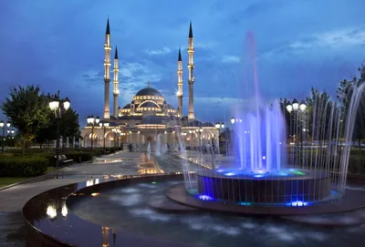 Самая большая мечеть, йох и нохчо — гид Intengo по Грозному | Intengo | Дзен