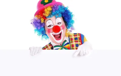 Портрет грустного клоуна с макияжем