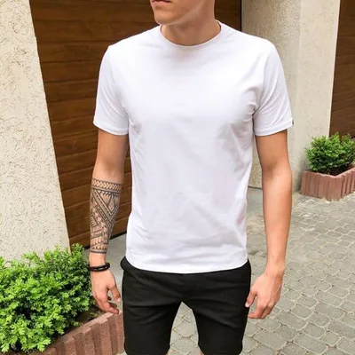 Мужская белая футболка с нагрудным карманом. Купить футболку в Магазине  Толстовок.