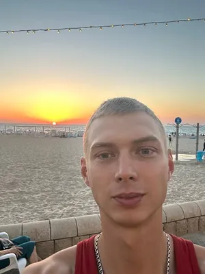 https://www.tiktok.com/@ivarlamov/video/7319333553303604498