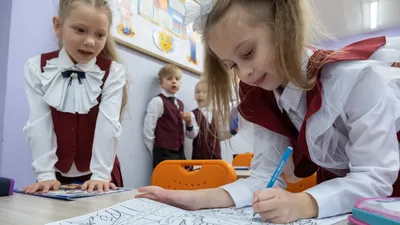 В Кыргызстане стартовал второй этап зачисления детей в первый класс -  26.06.2023, Sputnik Кыргызстан