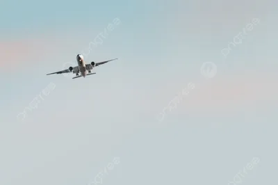 Вид из самолета на голубом небе облака и белых Стоковое Изображение -  изображение насчитывающей внутрь, путешествие: 177031531