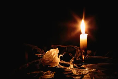 Картинка свеча на черном фоне - 65 фото
