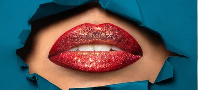 Перманентный макияж губ сразу после процедуры. Если глаза — зеркало души,  то губы — это улыбка. Губы — это слово. Губы — это поцелуй. Губы… |  Instagram