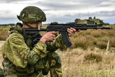 Концерн \"Калашников\" представил новый компактный вариант автомата АК-19 -  Российская газета