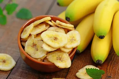 Фрукты Банан - «Чем полезен банан для женщин и как правильно употреблять с  пользой, а не во вред.» | отзывы